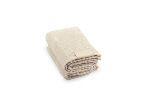 CELINE. Decke aus recyceltem Polyester (100 % rPET) mit einem Aufnäher zur individuellen Veredelung