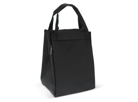 Gefaltete Kühltasche und Picknickmatte