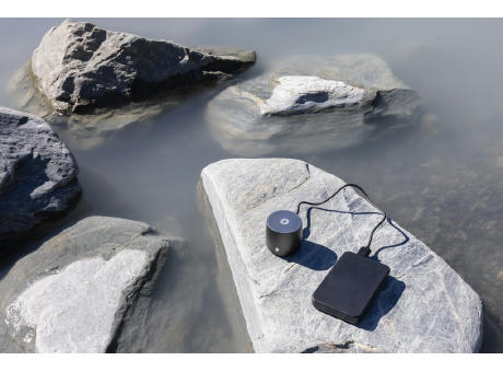 Boostcore 5.000mAh Powerbank aus RCS rec. Kunststoff