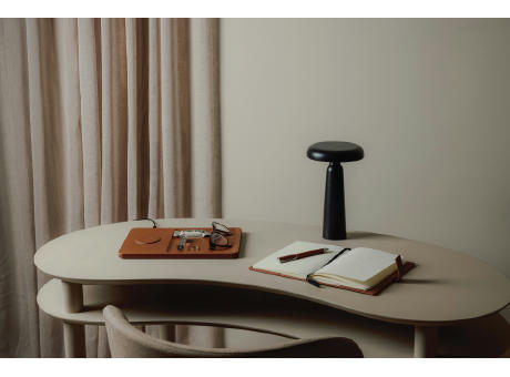 VINGA Avery RCS Tischlampe