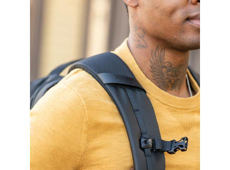 Galindo 22L Rucksack aus rPET. Seitlichem Griff. Laptops bis 17"