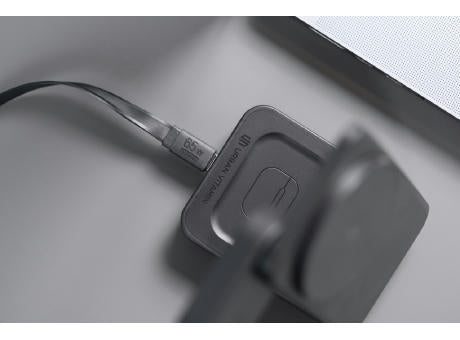 Urban Vitamin Arcadia 15W 3in1 Magnet-Charger aus RCS rABS