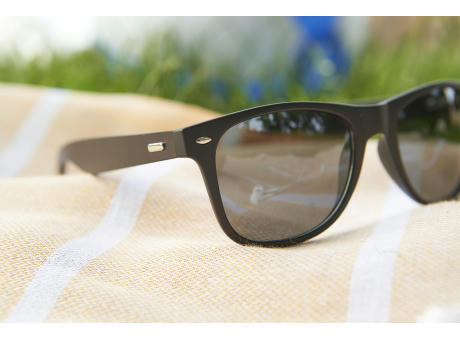 Sonnenbrille Jaxon | Kunststoffrahmen und Bambusbügel | UV400