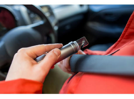 Notfalltaschenlampe, Sicherheitsgurtschneider, Sicherheitshammer | Malli