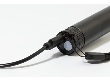 Taschenlampe mit Notfallhammer Hemmerg