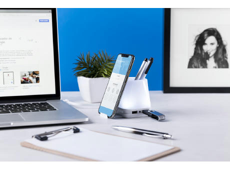 Stifteköcher mit USB-Hub Lumeo