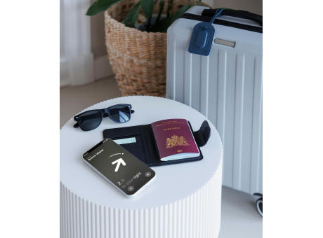 Reisepasshalter mit Tracking Mavi