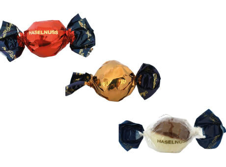 Weihnachtspralinés in Motivkartonage "Rentier", 5 Stück, Inhalt: Pralinen Milchschokolade und weiße Schokolade mit Haselnusscremefüllung