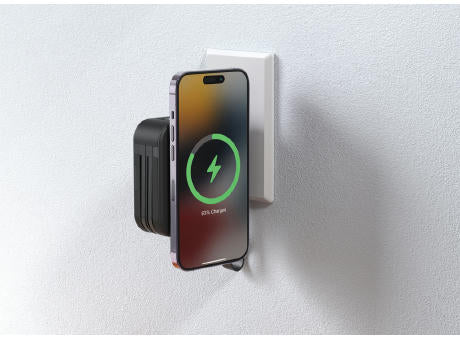 Urban Vitamin Saratoga 5-in-1 universal Charger