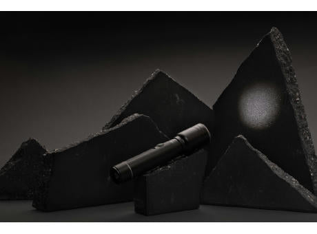 Heavy-Duty USB-Taschenlampe aus RCS recyceltem Aluminium