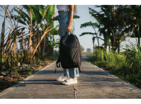 Swiss Peak AWARE™ moderner 15,6" Laptop-Rucksack