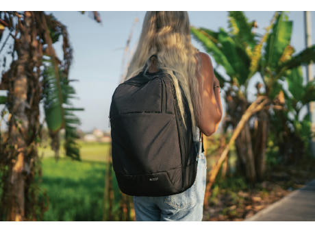 Swiss Peak AWARE™ moderner 15,6" Laptop-Rucksack