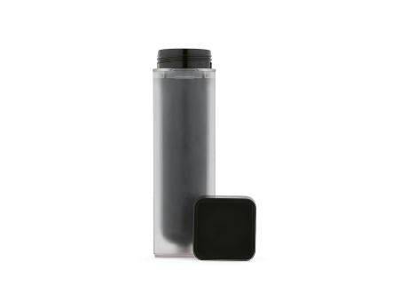 Lucen Trinkflasche aus rABS, 540 ml. Doppelspritzgussverfahren hergestellt