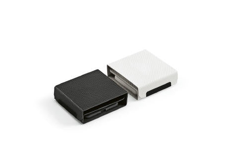 Linnaeus 3-in-1 Wireless Charger aus rPU. 15 W. USB-C-Anschluss
