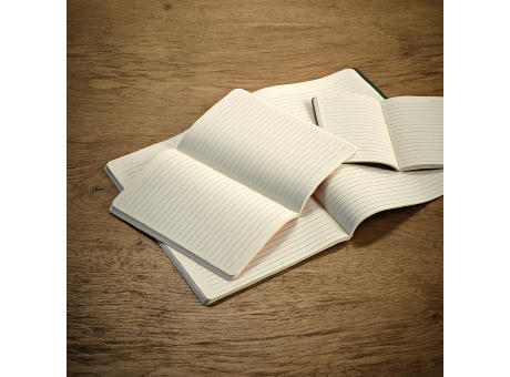 Bronte A4 Notizbuch.Softcover und Kartoneinband. FSC®-zertifiziertes Papier