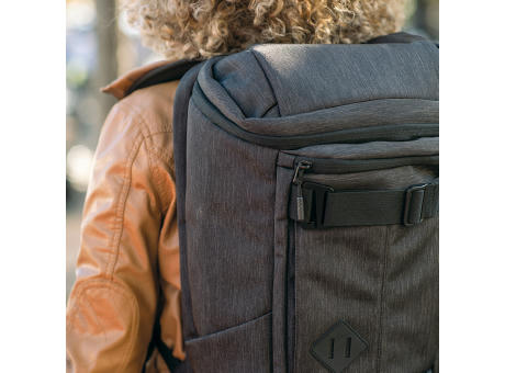 Paso 20L Rucksack aus rPET. Untere Schlaufen. Laptops bis 17"