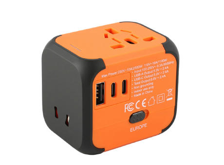 Universal-Reiseadapter