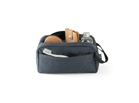 REPURPOSE BAG. Kulturtasche aus Polyester aus recyceltem 600D