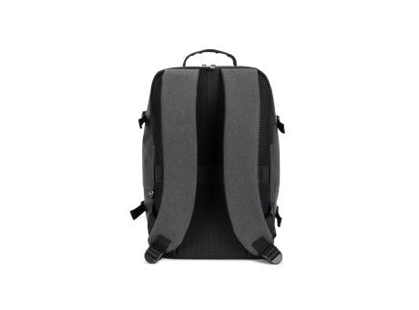CIES. Rucksack, entwickelt um die von den Fluggesellschaften geforderten Massvorgaben zu erfüllen, aus hochdichtem, recyceltem 600D-Polyester