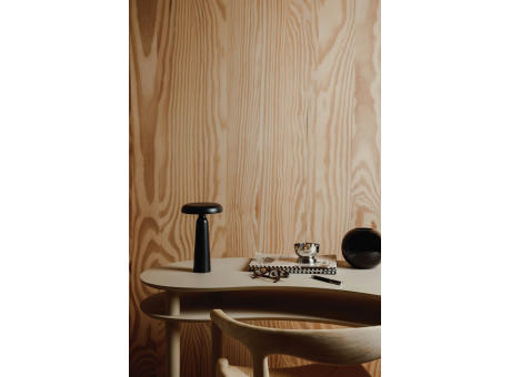 VINGA Avery RCS Tischlampe