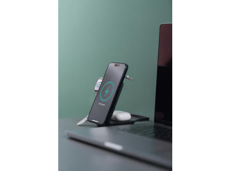 Urban Vitamin Arcadia 15W 3in1 Magnet-Charger aus RCS rABS