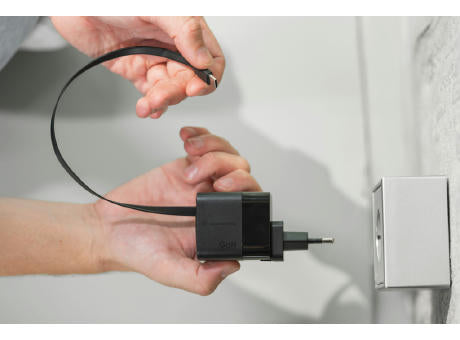 Urban Vitamin Mendocino 65W GaN-Charger mit einziehb. Kabel