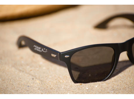 Sonnenbrille Jaxon | Kunststoffrahmen und Bambusbügel | UV400