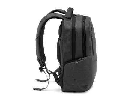 RE-BOSTON. Wasserabweisender 2Tone-Laptop-Rucksack aus recyceltem Nylon mit 210D-Fach