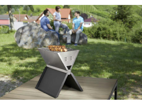 SOLID Klappbarer, moderner Holzkohlegrill