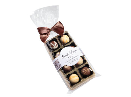 8 PREMIUM-PRALINEN IN TÜTE MIT SCHLEIFE
