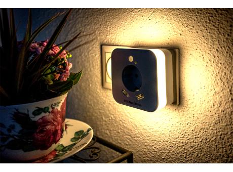 4in1 LED-Nachtlicht mit Bewegungsmelder & Steckdose inkl. USB