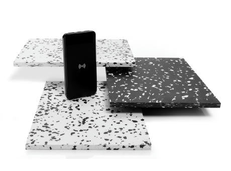 Wireless Powerbank aus RCS Standard recyceltem Kunststoff