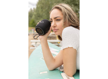 Urban Vitamin Palmdale 16W IPX 7 Speaker aus RCS rPlastik