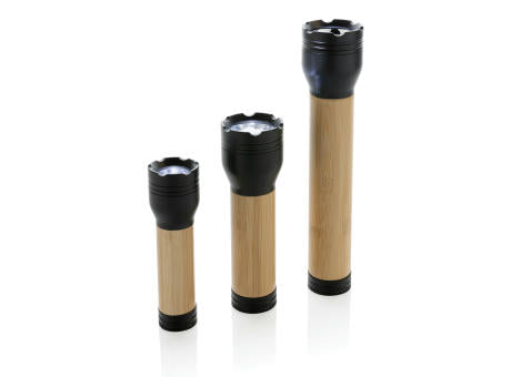 Lucid 1W Taschenlampe aus RCS recycelt. Kunststoff & Bambus