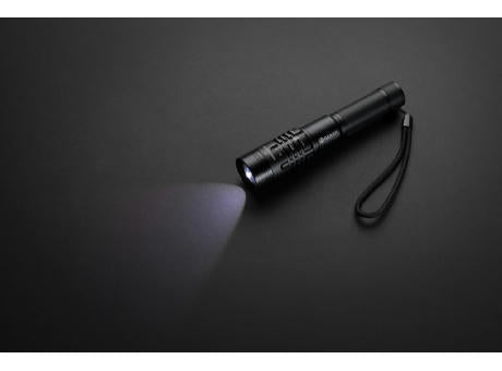 Gear X wiederaufladbare USB Taschenlampe