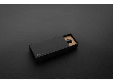 Gear X Taschenlampe aus RCS recycelt. Aluminium mit USB-Akku