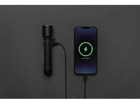 Große Gear X Taschenlampe aus RCS recycelt. Alu mit USB-Akku
