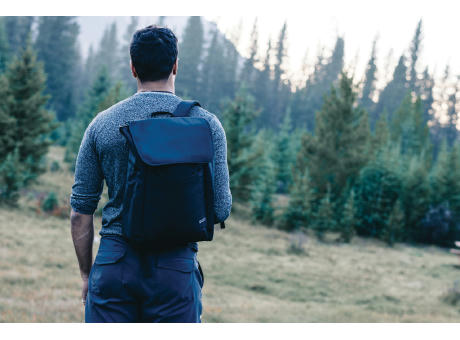 Swiss Peak Fern AWARE™ RPET 15,6" Rucksack mit Allover-Zip