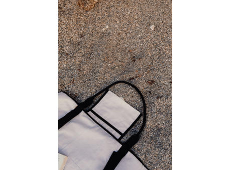 VINGA Volonne AWARE™ Strandmatte aus recyceltem Canvas