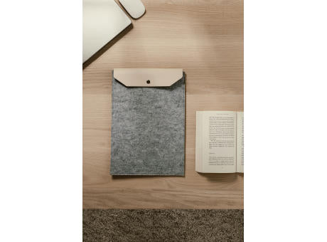 VINGA Albon 15" Laptop-Seeve aus GRS recyceltem Filz