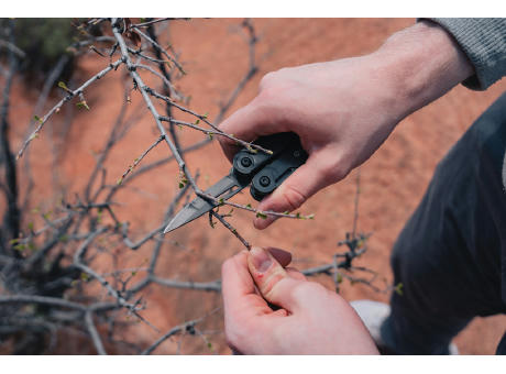 Gear X Multitool mit Zange