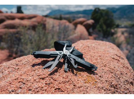 Gear X Multitool mit Zange