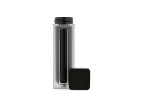 Lucen Trinkflasche aus rABS, 540 ml. Doppelspritzgussverfahren hergestellt
