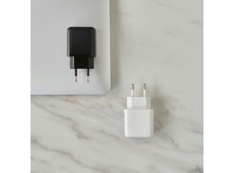 Franklin Wandladegerät rABS, 20W. Schnellladung über USB-C und USB-A