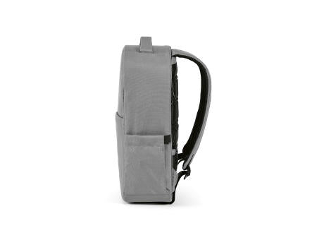 Budapest 16L Rucksack aus rPET. Vordertasche. Laptops bis 17"
